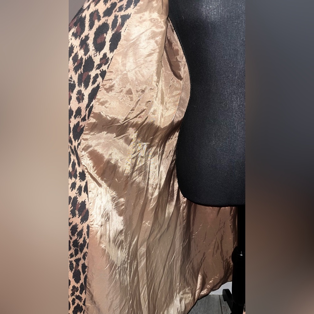 Spiegel Leopard Print Long Coat in Tan and Black - Picture 4 of 10